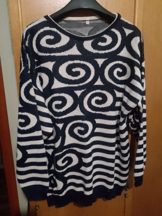 Продам женские кофты