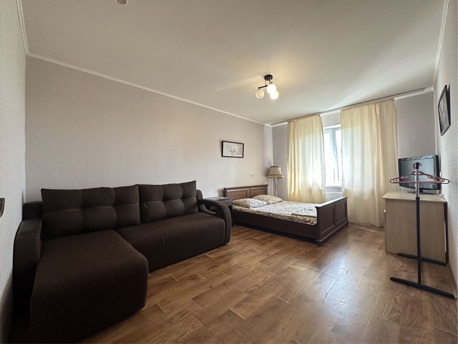 1к квартира подобово глушкова 9є теремки іподром ВДНГ