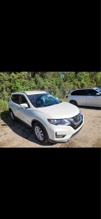 Продам Nissan Rogue