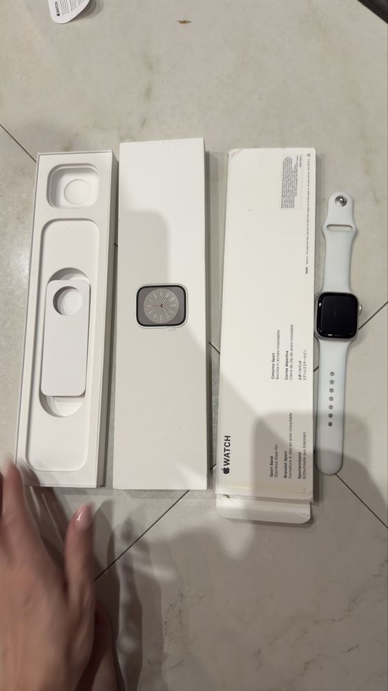 Apple Watch Series 8 41mm. оригінал  ( стан ідеальний)