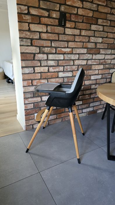 Krzesełko do karmienia KinderKraft Fini Black