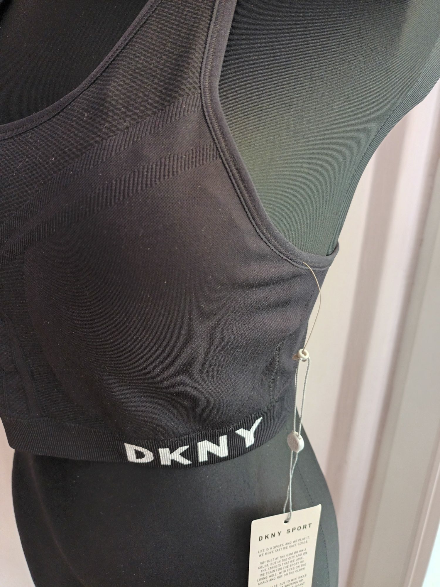 Top    DKNY     Roz. XL    Oryginał