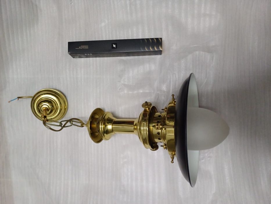 Candeeiros naúticos na marina Cascais