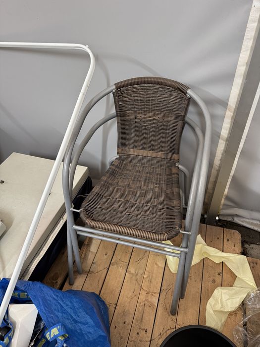 Oddam za darmo 2 krzesła ogrodowe