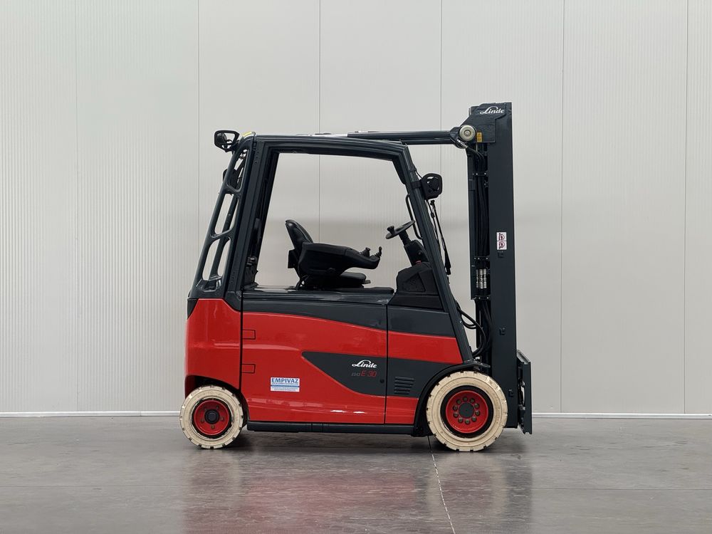 Empilhador Linde 3000Kg - Elétrico