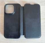 Etui Stilgut skórzane do iPhone 16 Pro