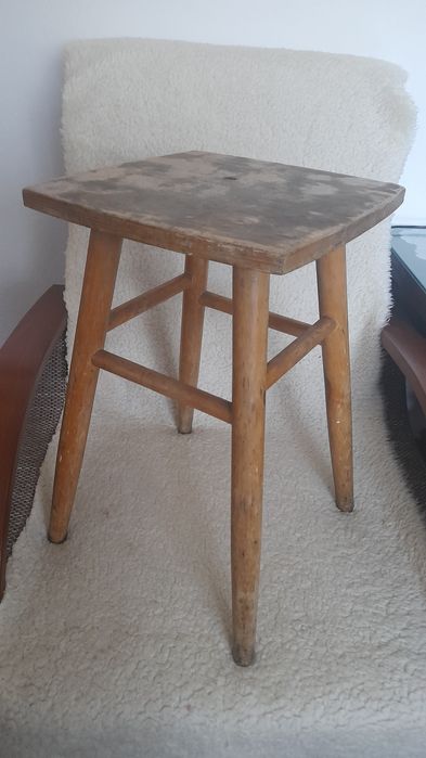 Taboret drewno prl
