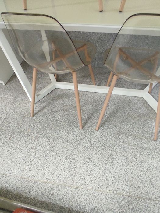 Mesa cozinha com 4 cadeiras