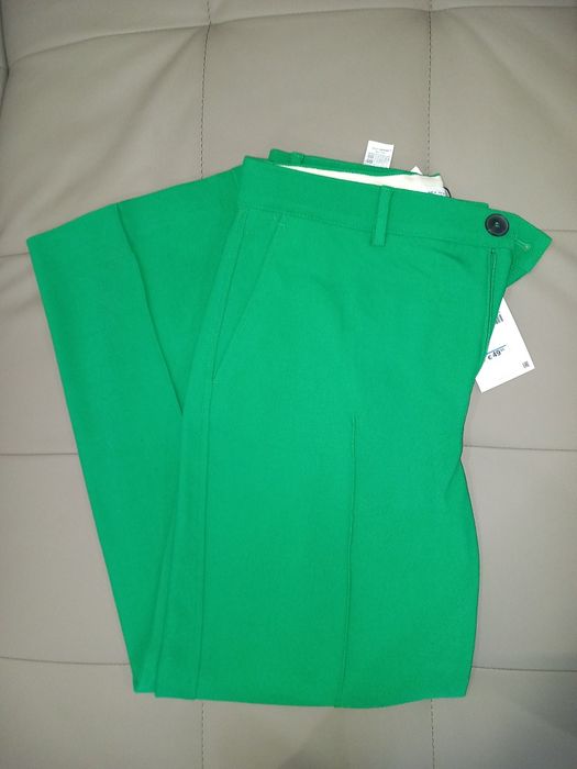 Calças Bainha Larga Zara