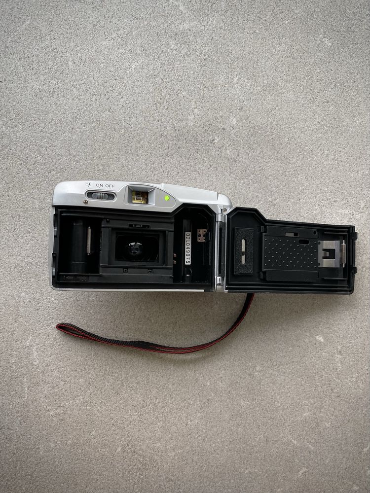 Polaroid PZ2001 35-66mm | Плівковий фотоапарат