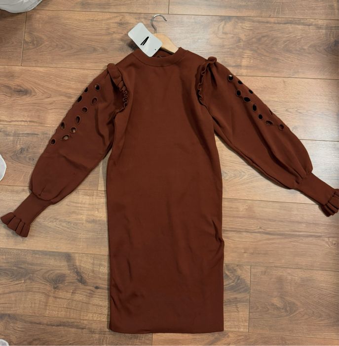 сукня тепла нова шоколадна