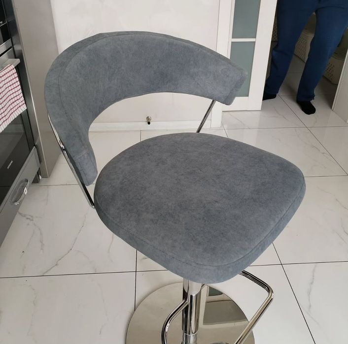 Перетяжка мягкой мебели