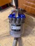 Odkurzacz bezworkowy Dyson DC