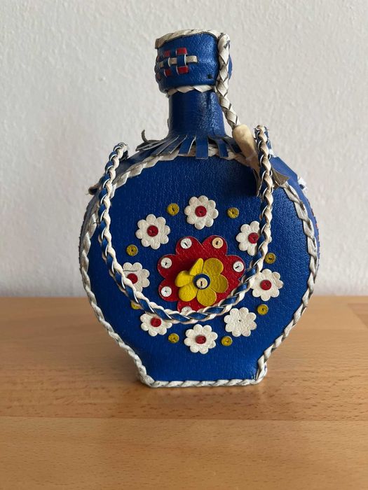piękna ozdobna karafka  butelka dekoracja
