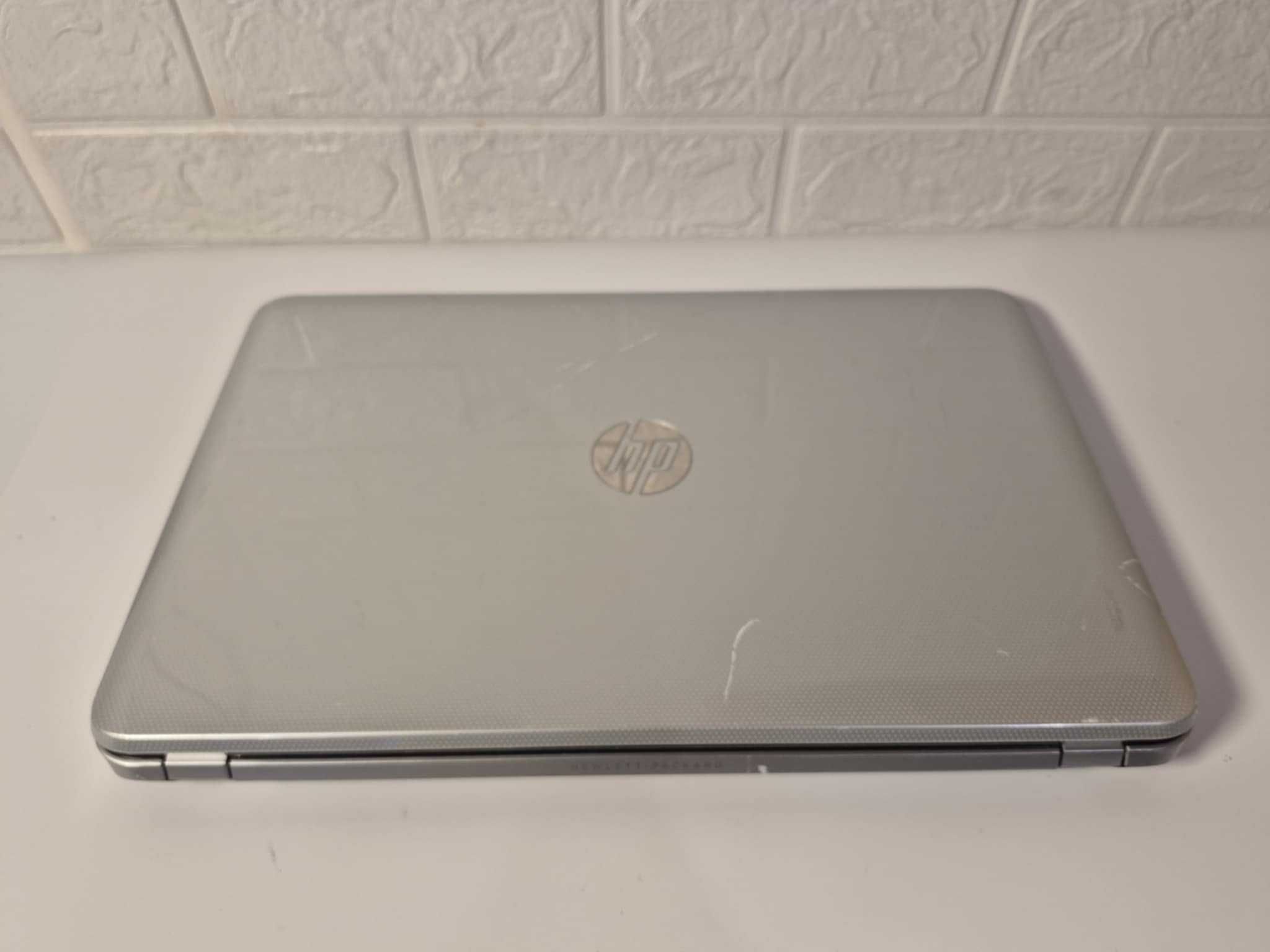 TANIO HP Pavilion AMD A6/8GbDDR/256SSD/Radeon 8450G/BateriaNOWA