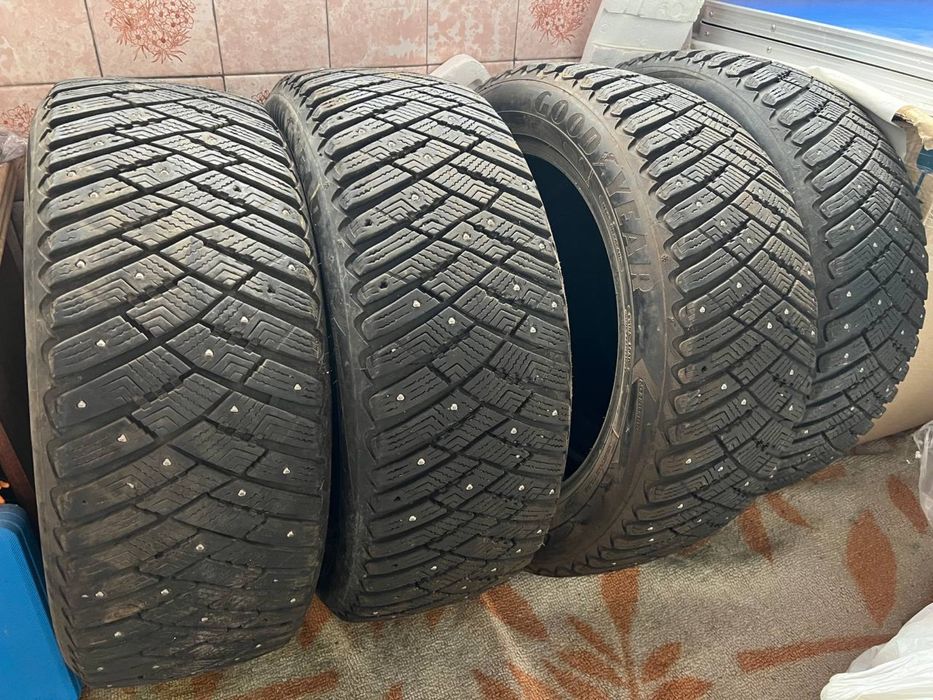 Шины Good Year зимняя резина R15 215/55 зимова гума
