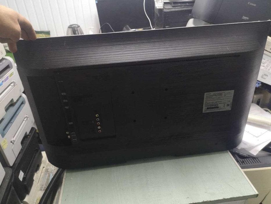 Телевізор Samsung UE32H5000AU БИТА МАТРИЦЯ 32"