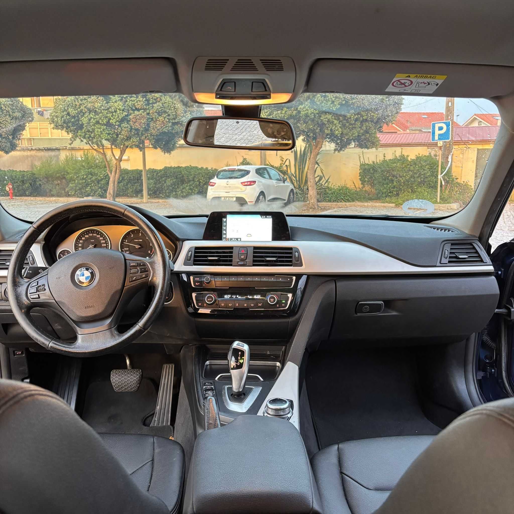 Bmw 318d 2018 impecavel