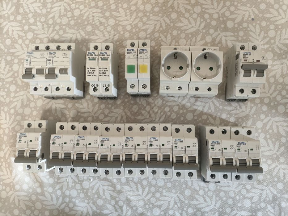Vendo Disjuntor, Diferencial, Sinalização, Proteção Descarga EFAPEL.