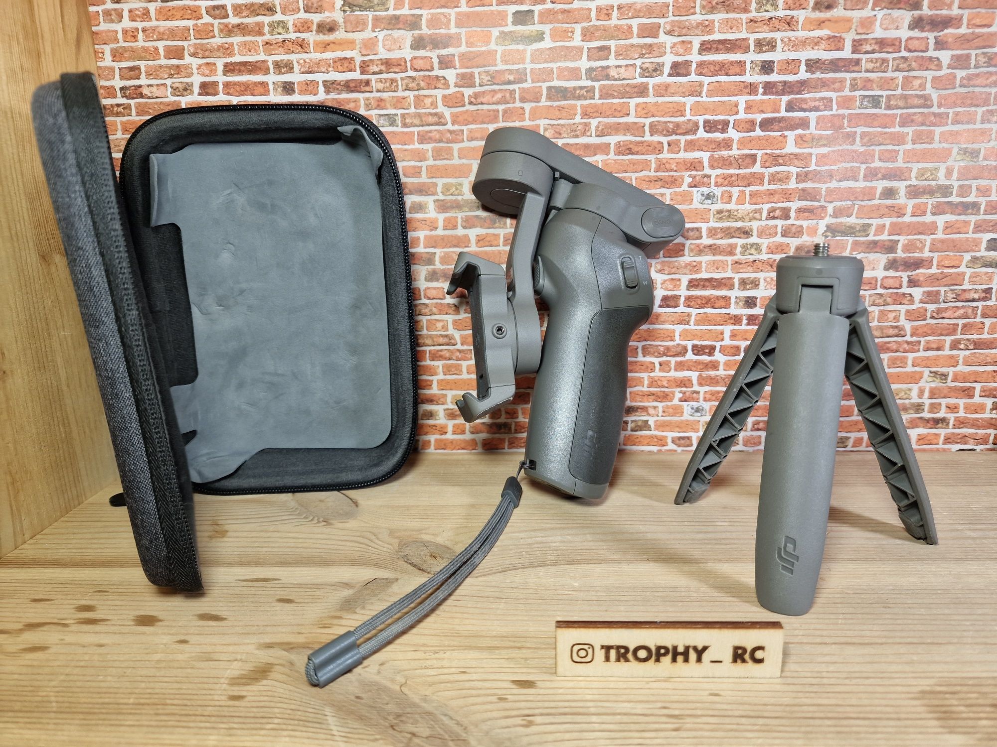 DJI osmo mobile 3 стабилизатор для мобильного телефона