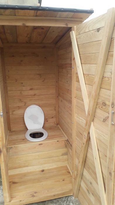 Toaleta, wc, kibelek na działkę.