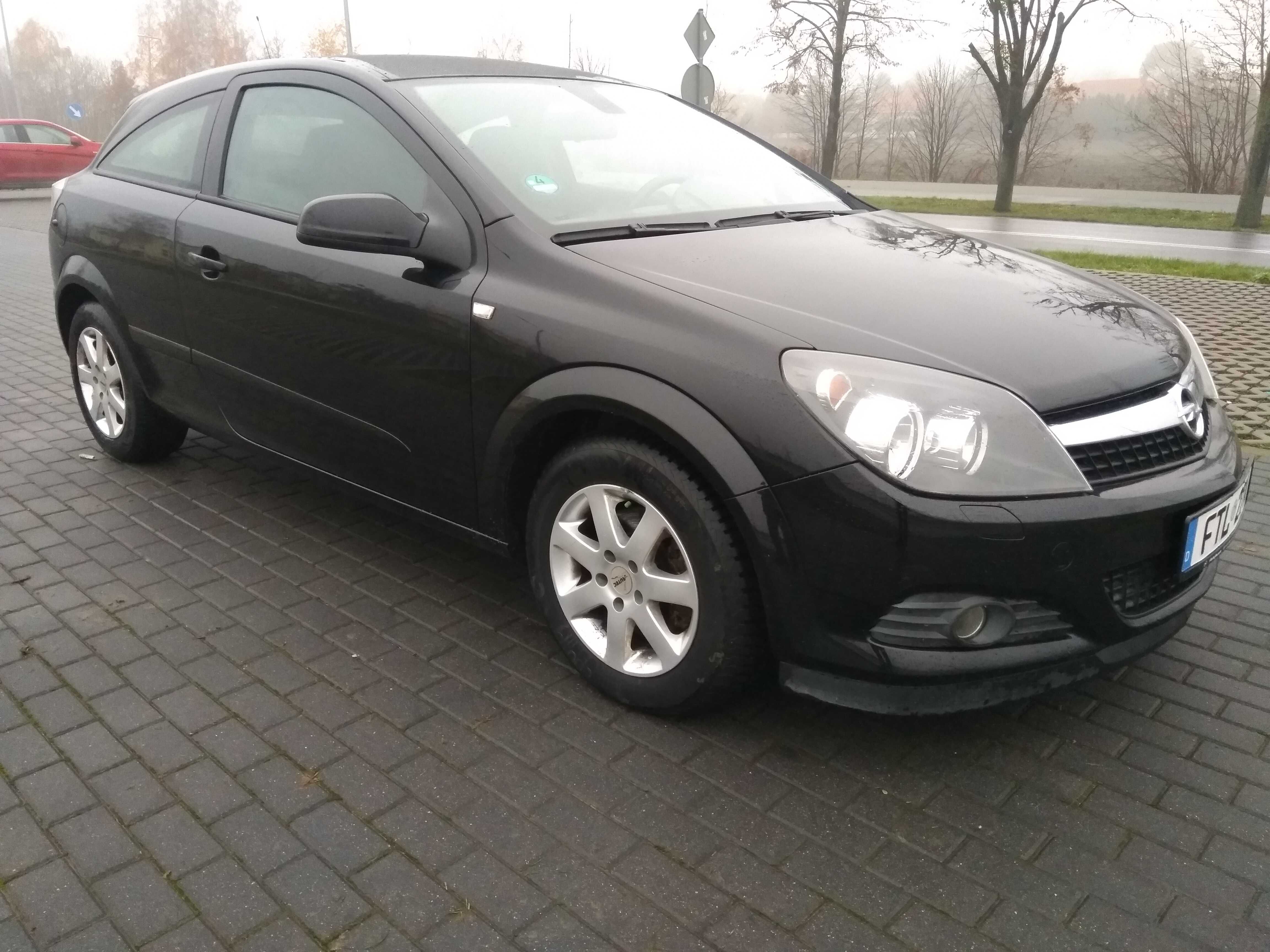 Astra GTC 1.6 105KM  Klima  Nawigacja Zamiana