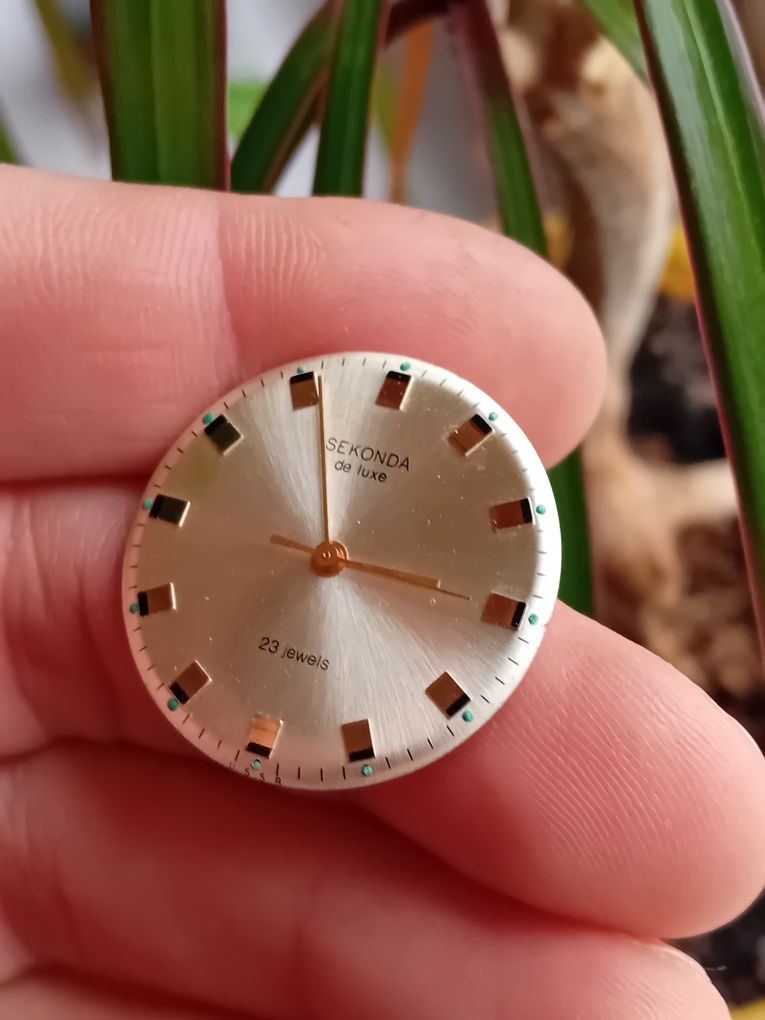Механизм Seconda de Luxe с циферблатом от золотых часов Луч 2209 СССР