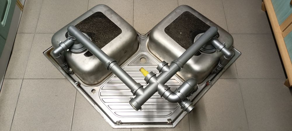 Zlewozmywak Franke rogowy nierdzewny dwukomorowy z ociekaczem