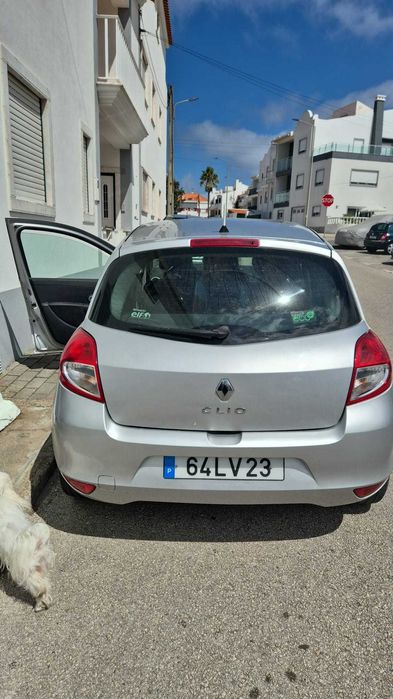 Clio cinzento 2011