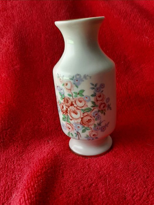 Peça em Porcelana Ibis Aveiro