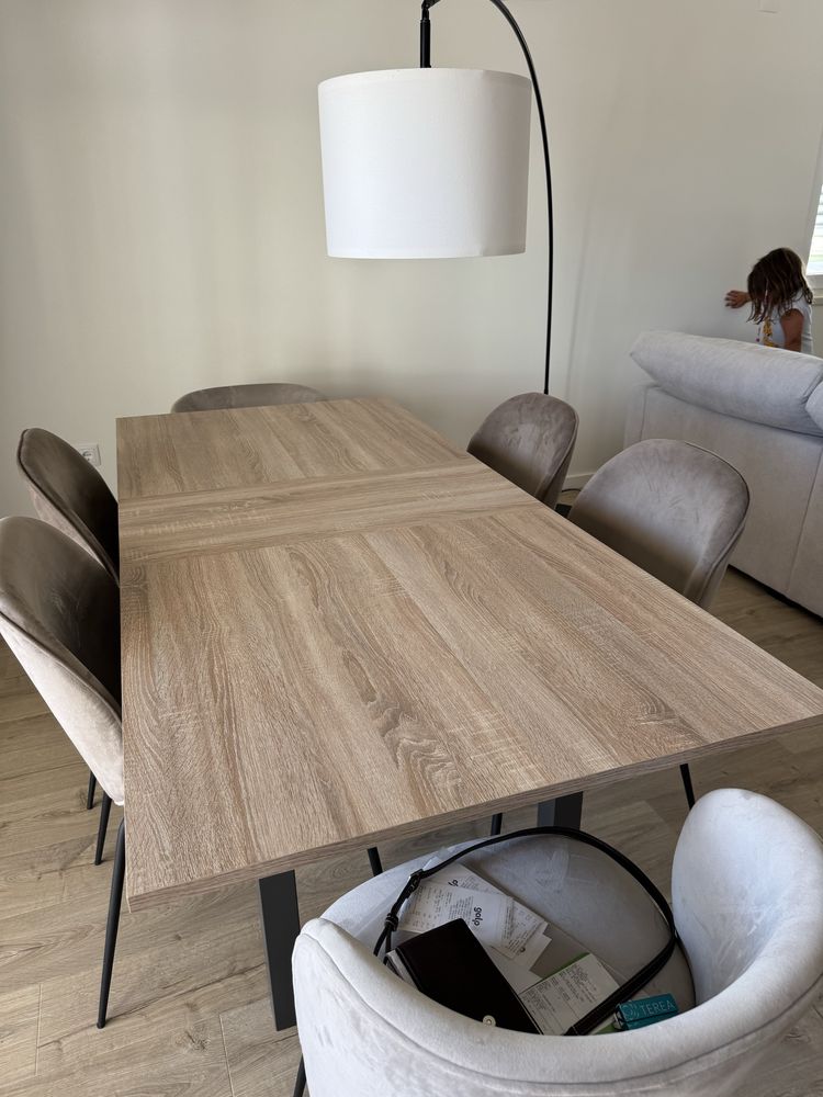 Mesa + 6 cadeiras
