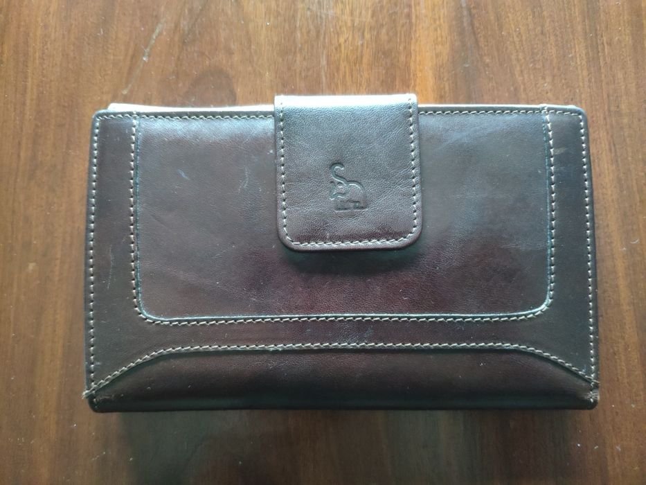 Carteira de senhora em pele castanha (novo)