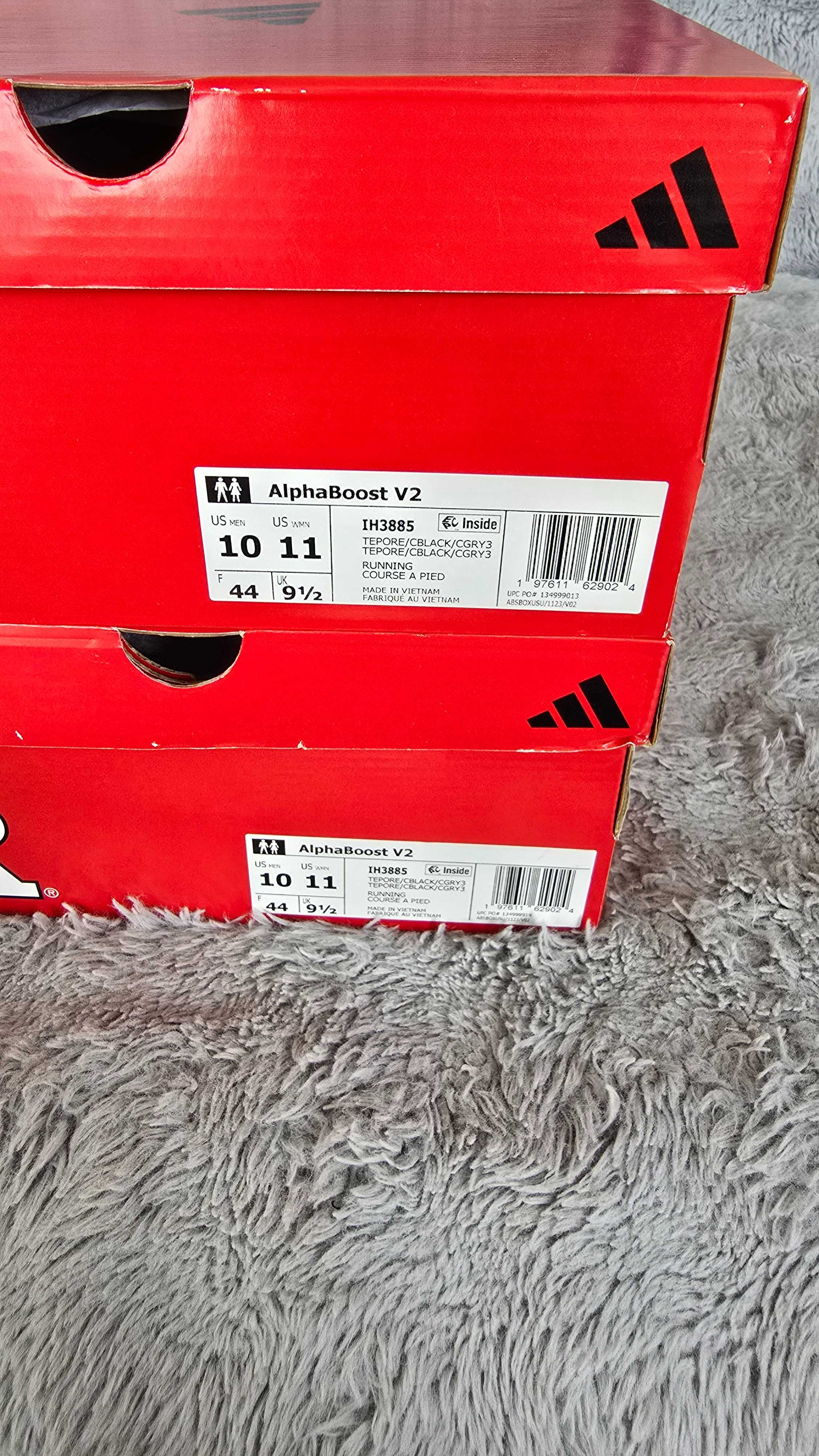 Оригінальні кросівки adidas Alphaboost V2 Rutgers