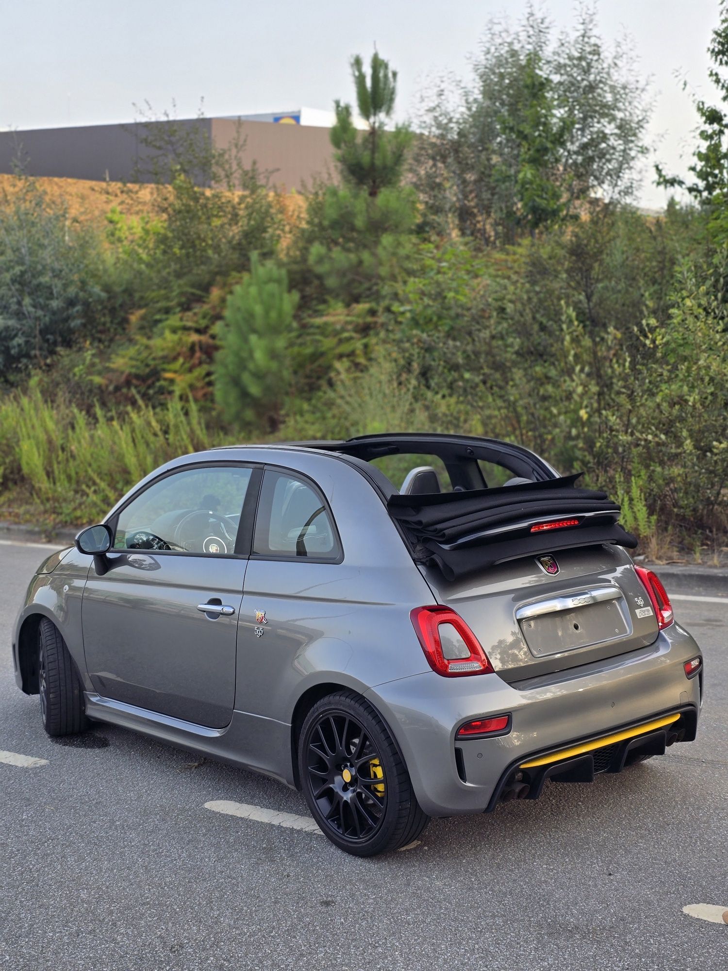 Abarth 595C Pista sabelt carbono