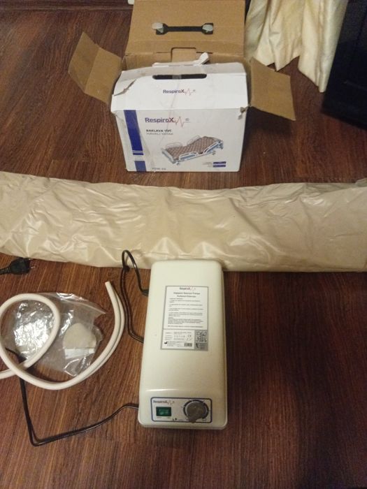 Противопролежневый матрас с компрессором.