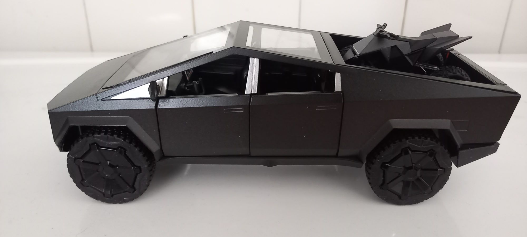 Tesla Cybertruck  miniatura esc 1/24