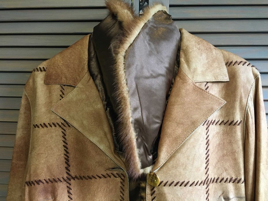 Жіноча шкіряна куртка дублянка Levinson оригінал р38