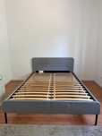 Cama de casal IKEA SLATTUM