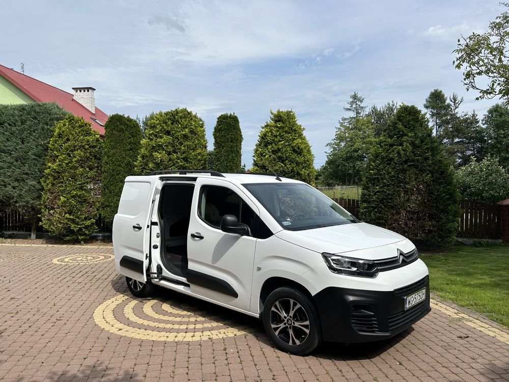Sprzedam Citroen berlingo serwisowan ASO