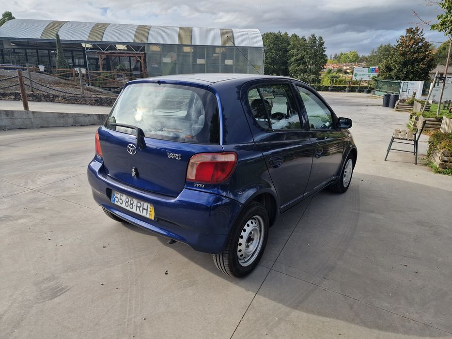 Toyota Yaris 2001