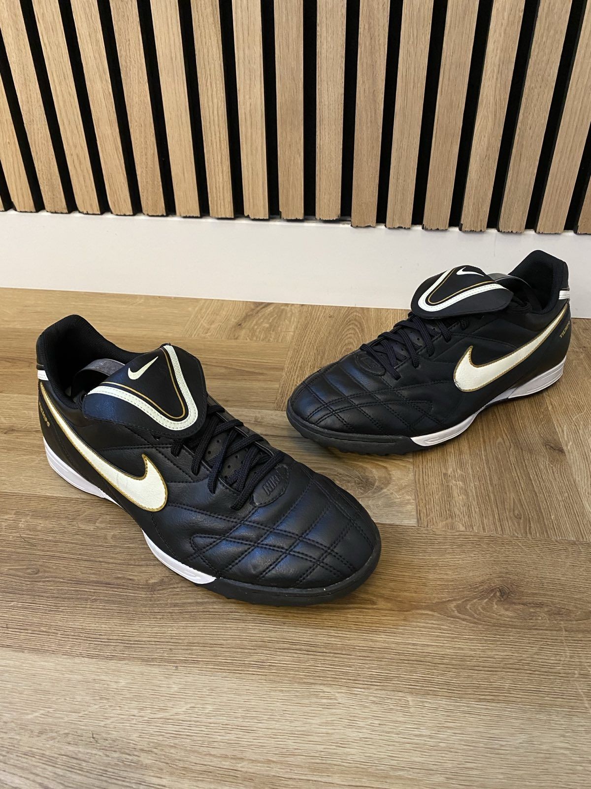 Kultowe nowe korki / Nike TIEMPO natural III TF / rozmiar 45 / skóra