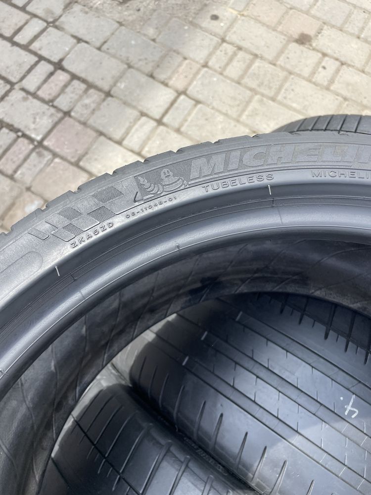 Колеса/резина/гума 255/35R19 Michelin pilot sport 3