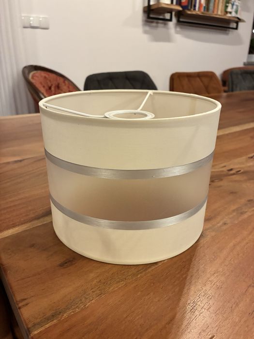 Abażur kremowy, stan idealny