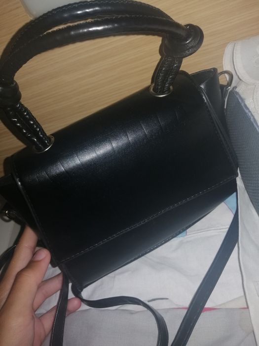 Mala preta pequena