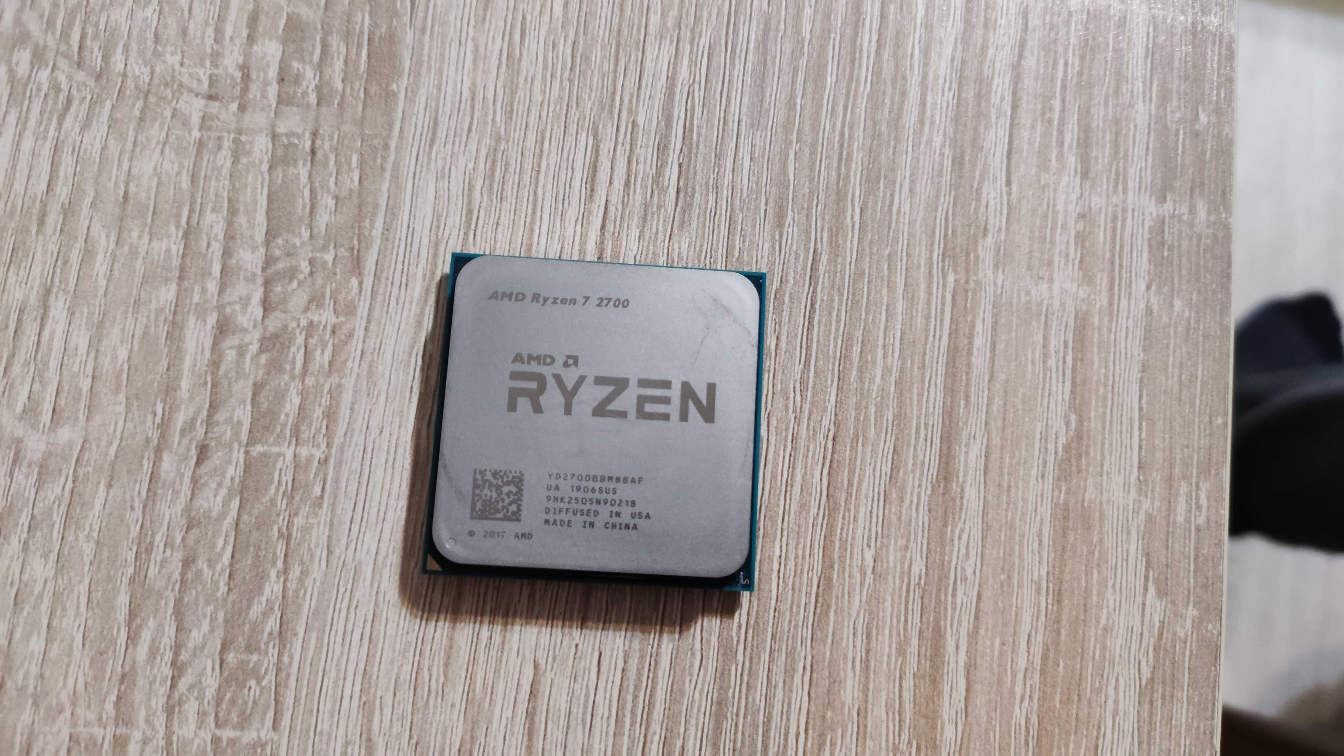 Процессор AMD Ryzen 7 2700