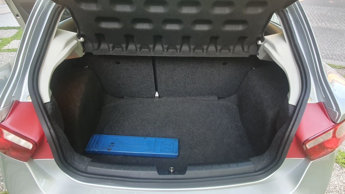 Seat ibiza Tdi, 5 lugares, 2010, impecável