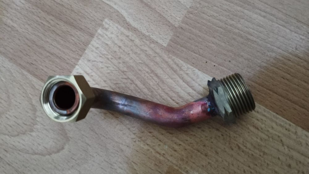 Orginalna rurka przyłącza gazu do Vaillant mag mini 114/1