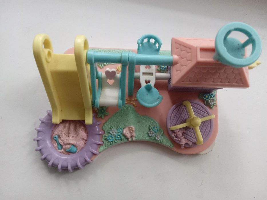 Продам іграшковий дитячий майданчик