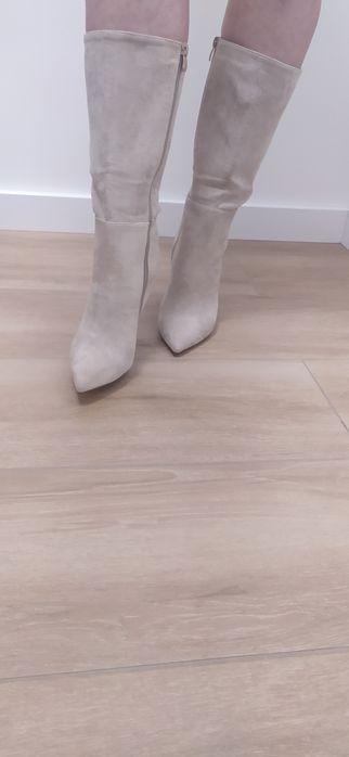 Kozaki zamszowe 38 beżowe