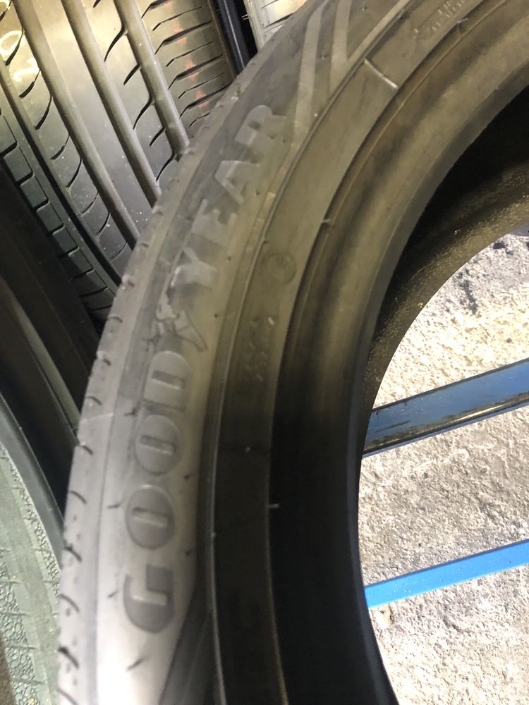 235/50r19 goodyear efficient grip 2